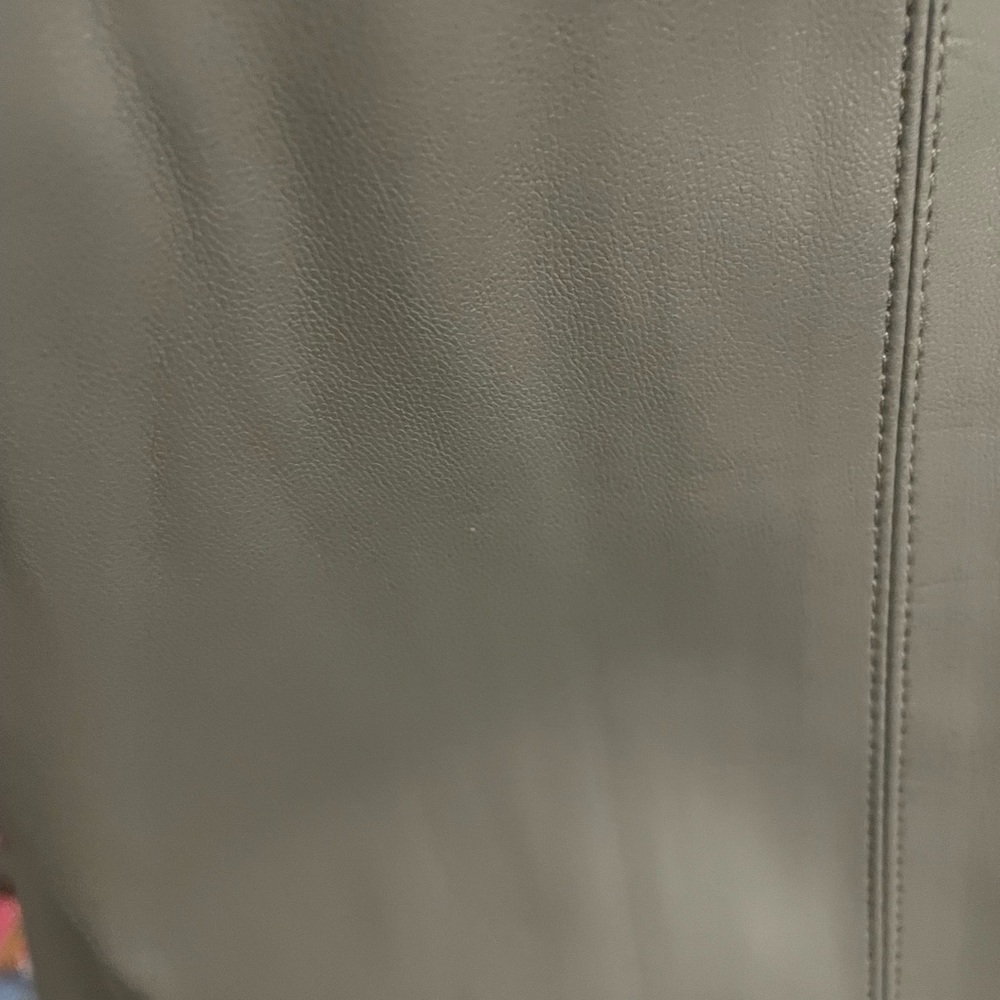 Dolce Cabo grey Sleeveless Top - Picture 9 of 10